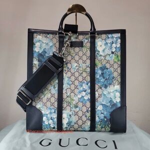 •GUCCI• GG Supreme Monogram Blooms Canvas Tote